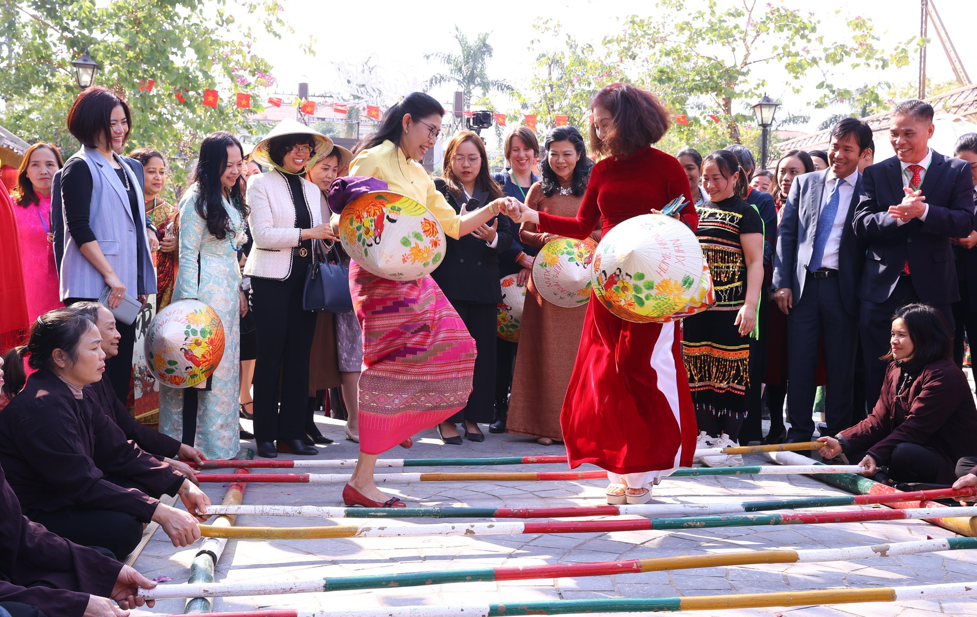 Kiều bào nỗ lực giữ gìn bản sắc Việt để nhân lên tình yêu đất nước